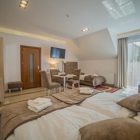 Wichrowe Wzgorze Chmielno Hotell Exteriör bild