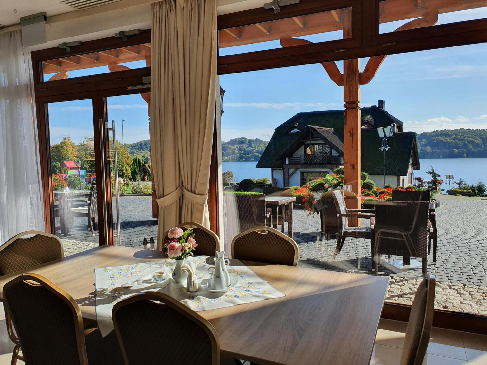 Wichrowe Wzgorze Chmielno Hotell Exteriör bild