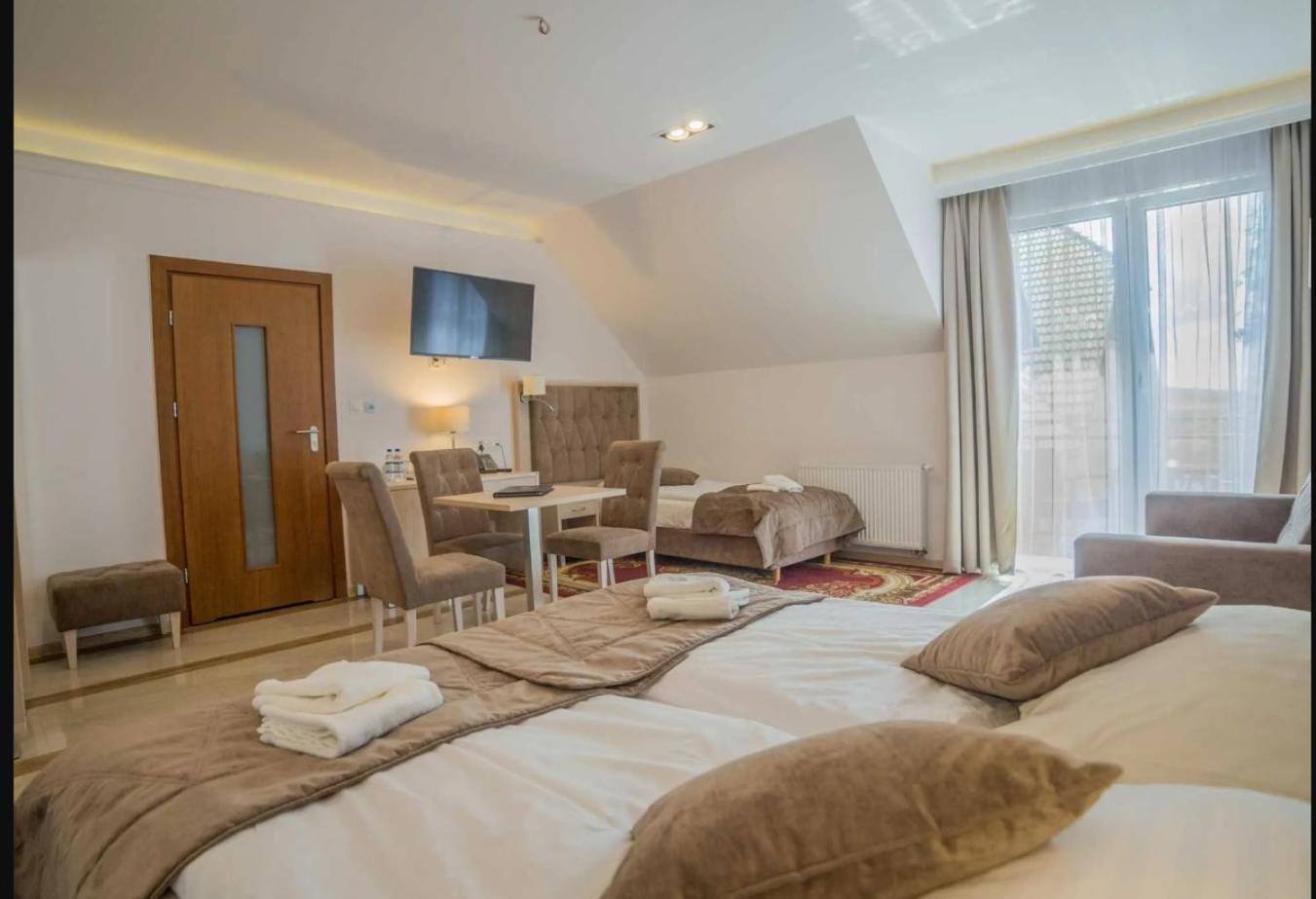 Wichrowe Wzgorze Chmielno Hotell Exteriör bild